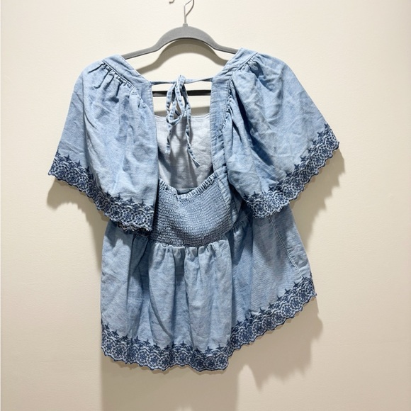 OLD NAVY Denim Chambray Embroidered Eyelet Detail Flutter Sleeve Top Square Neck - Picture 3 of 5